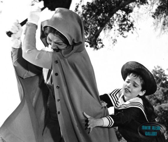 Angela Cartwright in Lad a Dog