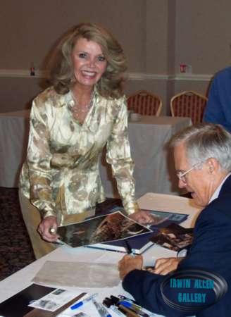 Deanna Lund and astronaut Charlie Duke at Autographica in October 2004