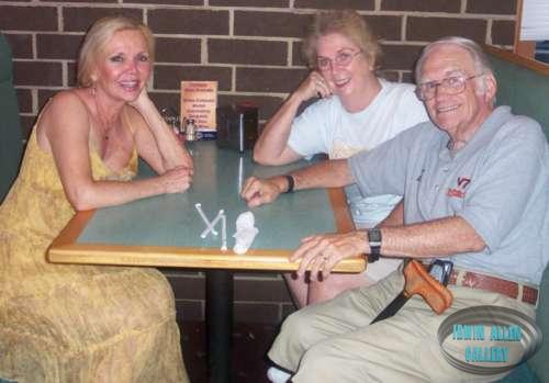 Deanna, Carolyn and Dr. Fred in 2007