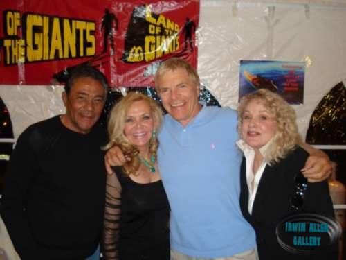 Don Marshall, Deanna Lund, Gary Conway and Heather Young at the Chiller Theatre Expo in April 2009