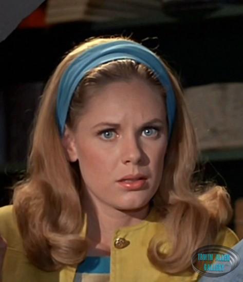 Heather Young as Joan in The Time Tunnel