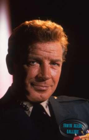 Richard Basehart in Voyage to the Bottom of the Sea