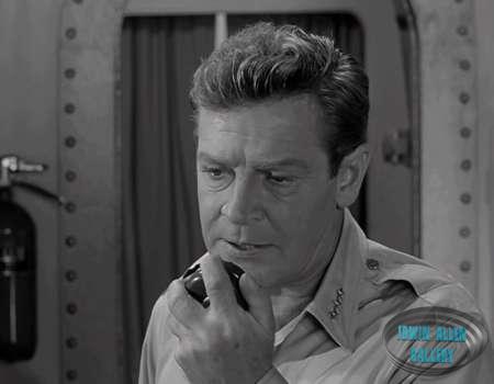 Richard Basehart in Voyage to the Bottom of the Sea