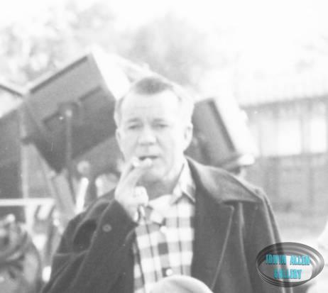 Les Warner on The Lost World Set