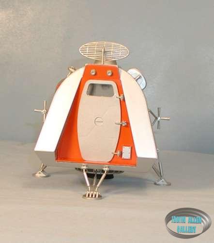 Moebius Space Pod