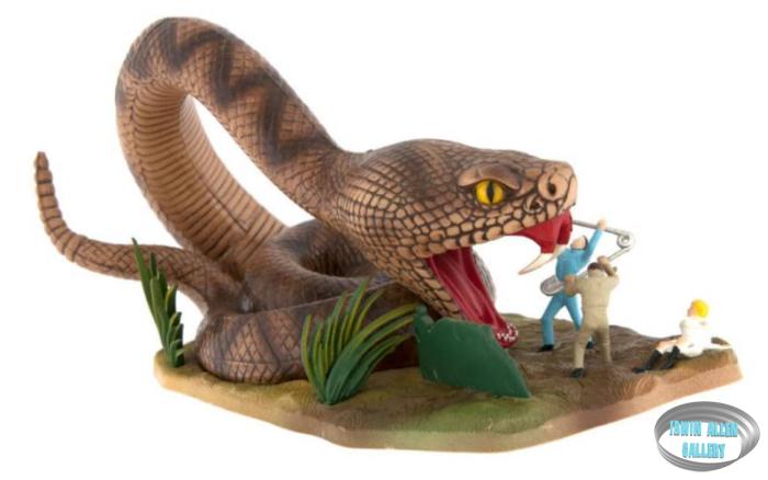 Land of the Giants Aurora Snake Store Display Build