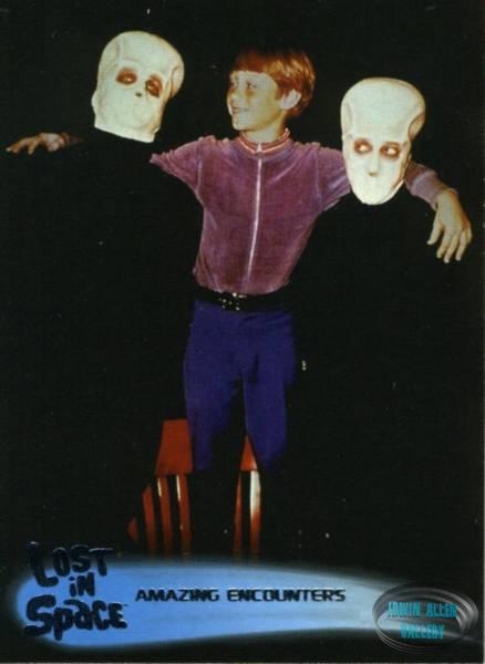 Inkworks Classic Lost in Space Collector Card #21