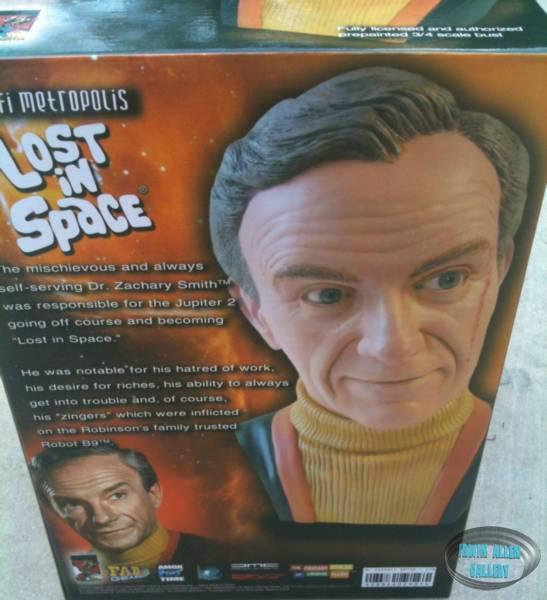 Dr. Smith 3/4 Scale Bust Packaging