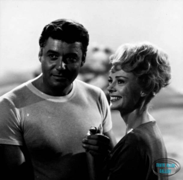 Guy Williams and June Lockhart
