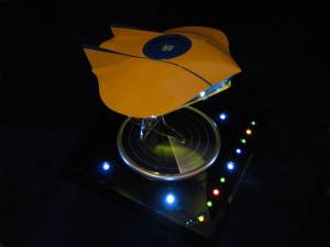 Moebius Flying Sub Stand 2