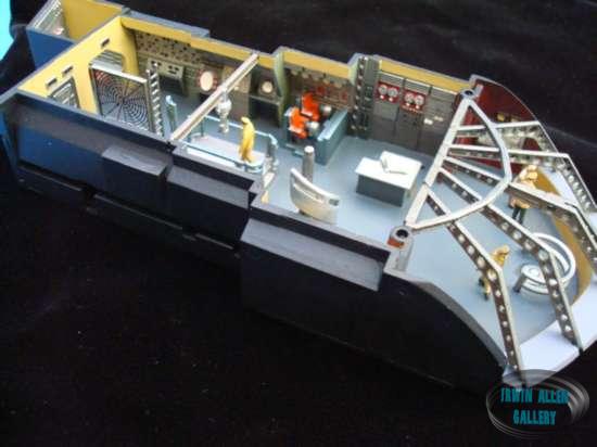 Seaview interior with figures 1/128 scale