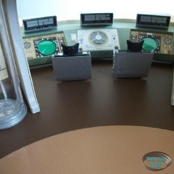 Moebius Models Jupiter 2 Interior