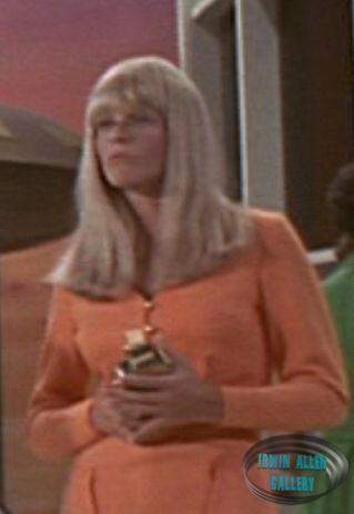 Susan, Secretary